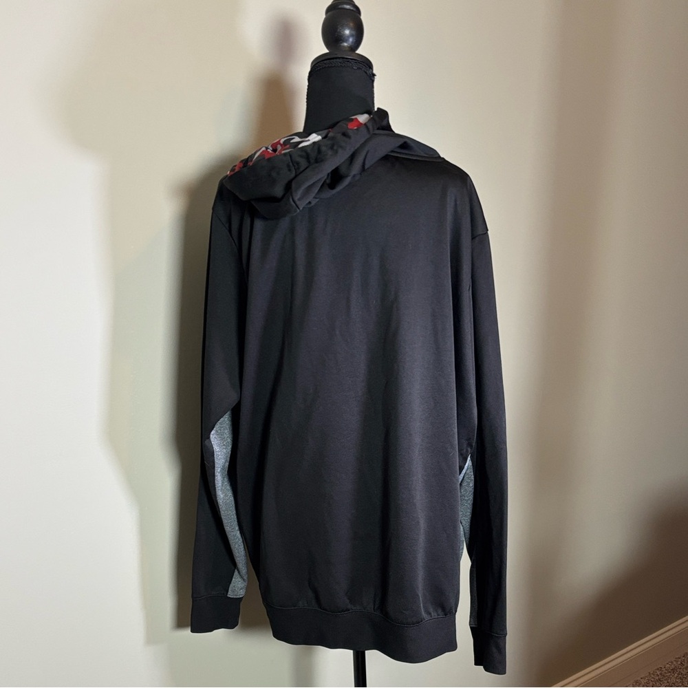 Marvel Black and Red Hoodie - Picture 3 of 8